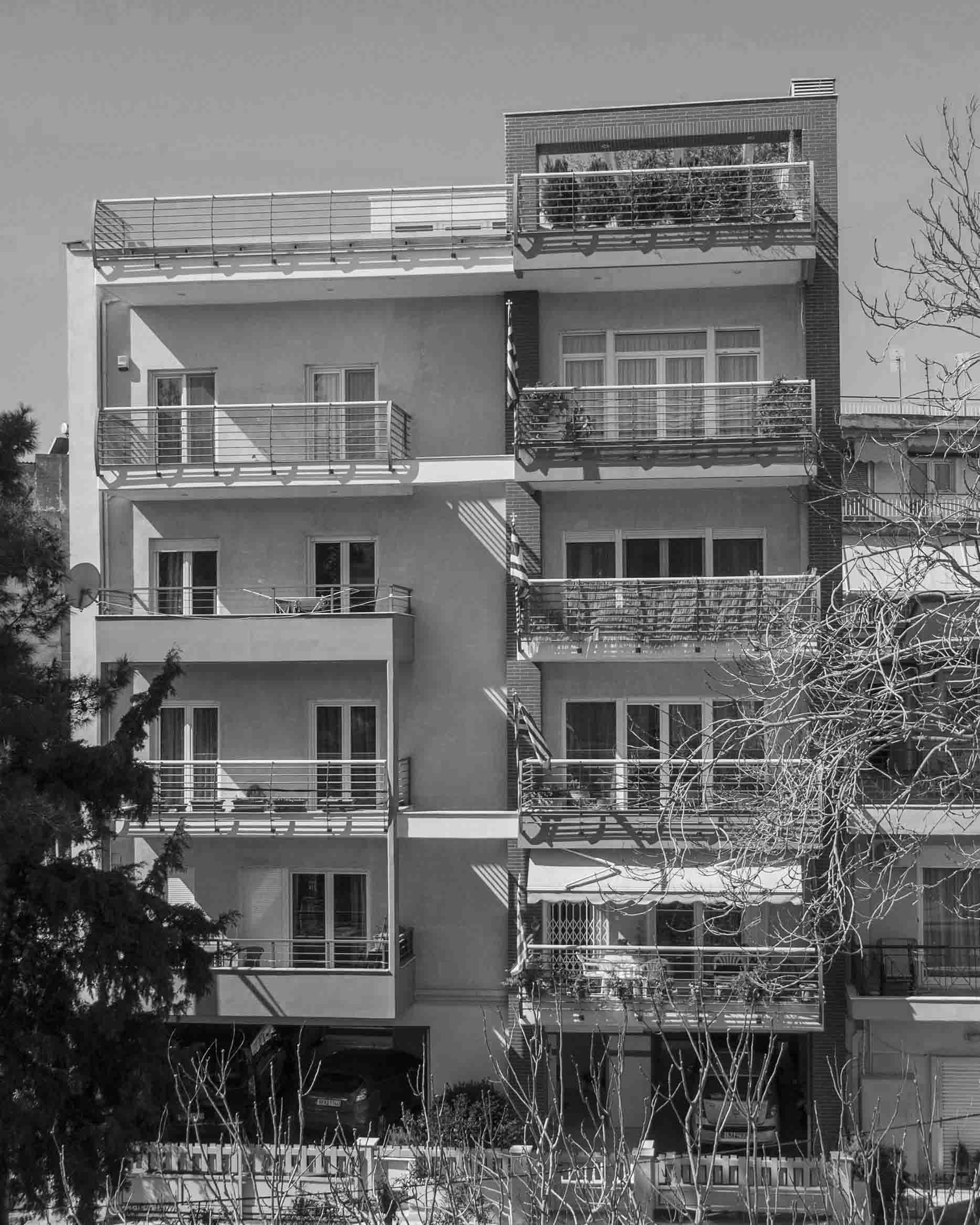 Apartment building in Stavroupoli (Thessaloniki, 2010)